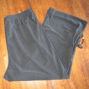 Artex Fashions Black Knit Capri Stretch